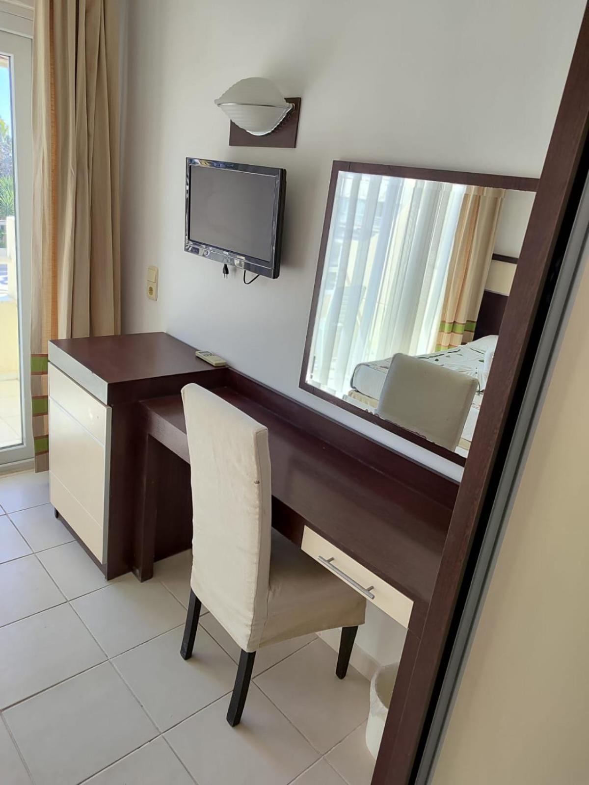 בלדיבי Club Marakesh Beach Hotel מראה חיצוני תמונה