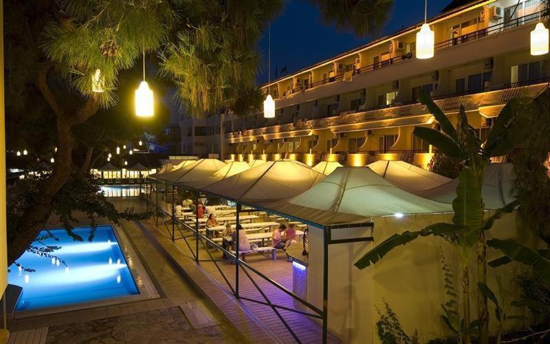 בלדיבי Club Marakesh Beach Hotel מראה חיצוני תמונה