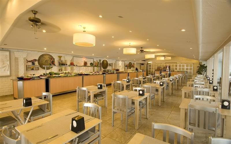 בלדיבי Club Marakesh Beach Hotel מראה חיצוני תמונה