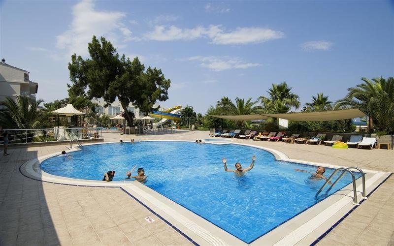 בלדיבי Club Marakesh Beach Hotel מראה חיצוני תמונה