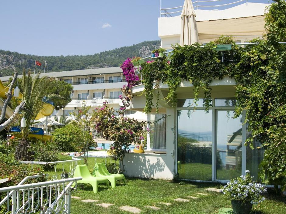 בלדיבי Club Marakesh Beach Hotel מראה חיצוני תמונה