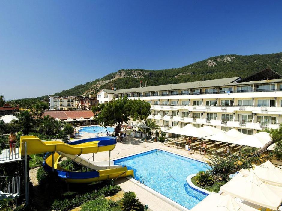 בלדיבי Club Marakesh Beach Hotel מראה חיצוני תמונה